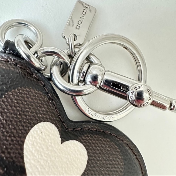 LAST ONE! COACH Ltd Edition Heart Bag Charm | Signature Canvas | Heart Print NWT - Picture 5 of 9